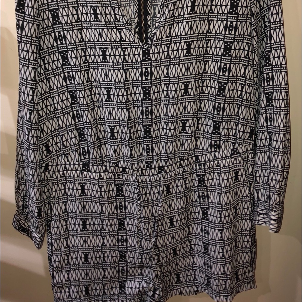 Forever 21, Pattern Jumper, Adult SMALL